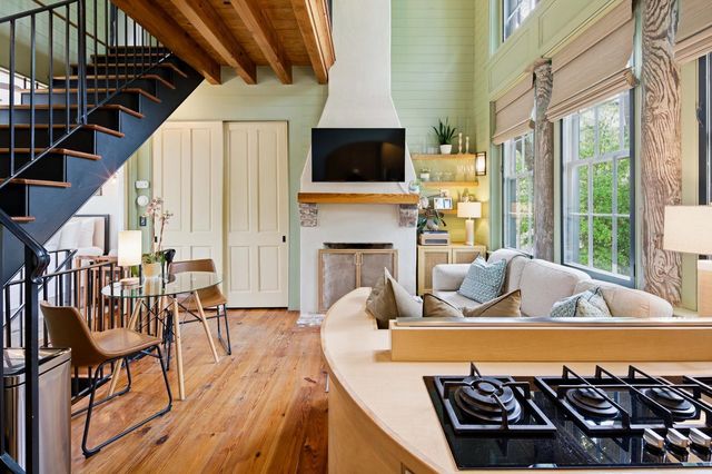 26 Catfiddle Street, Charleston, SC 29403