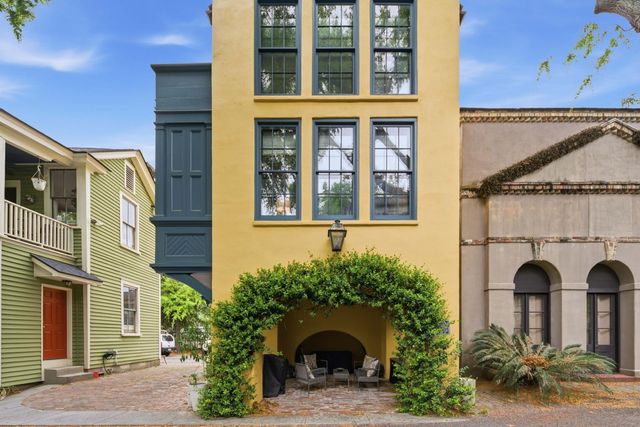 26 Catfiddle Street, Charleston, SC 29403