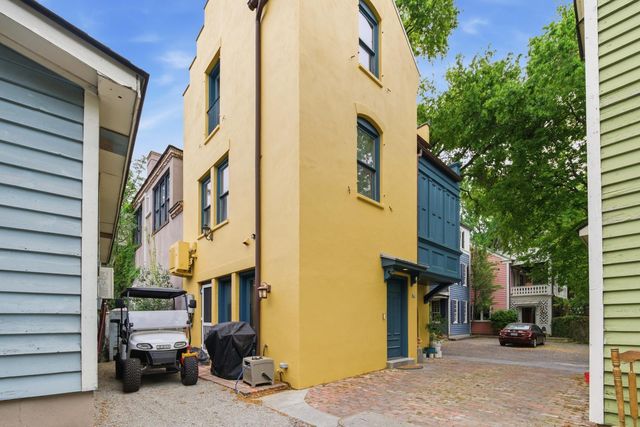 26 Catfiddle Street, Charleston, SC 29403