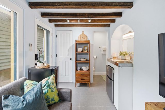 26 Catfiddle Street, Charleston, SC 29403