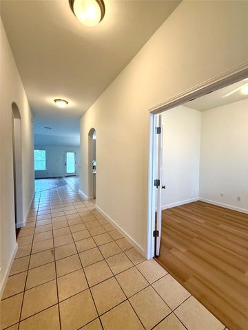 107 Desert Highlands TRL, Round Rock, TX 78665