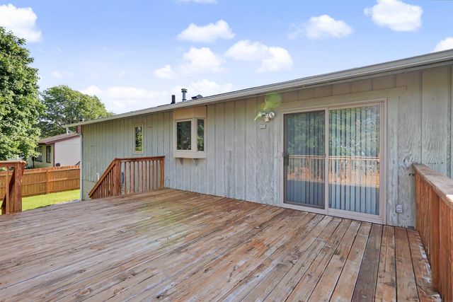 2621 W 4th Street, Cedar Falls, IA 50613