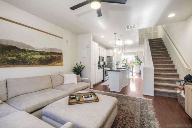 1361 Abbey Ln, San Marcos, CA 92078