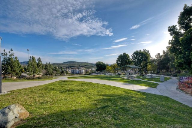 1361 Abbey Ln, San Marcos, CA 92078