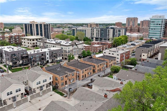 4508 Broadway Street, Kansas City, MO 64111
