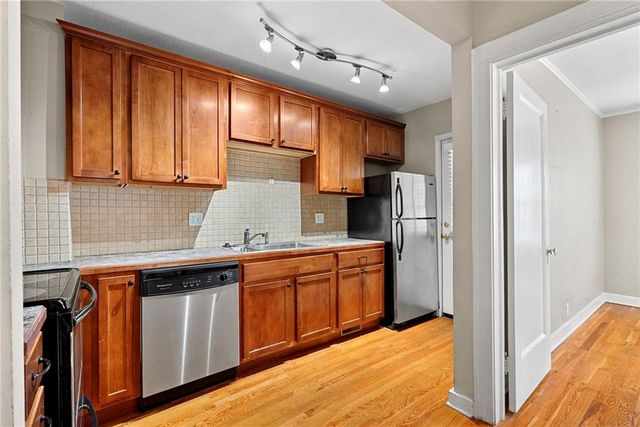 4508 Broadway Street, Kansas City, MO 64111