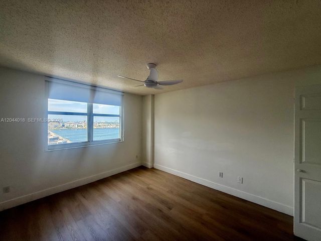 770 Claughton Island Dr 2109, Miami, FL 33131
