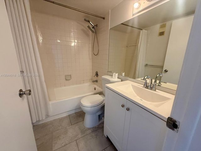 770 Claughton Island Dr 2109, Miami, FL 33131