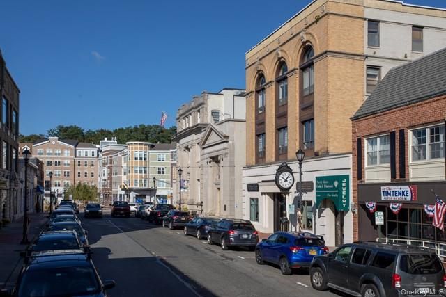 100 Glen Street N2211, Glen Cove, NY 11542