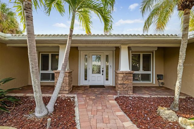 565 COMMONWEALTH PLACE, Sarasota, FL 34242