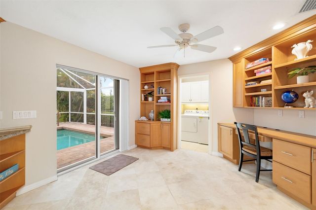 565 COMMONWEALTH PLACE, Sarasota, FL 34242
