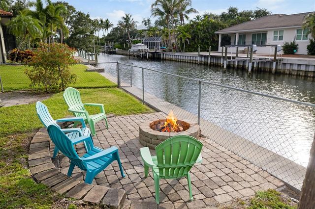 565 COMMONWEALTH PLACE, Sarasota, FL 34242