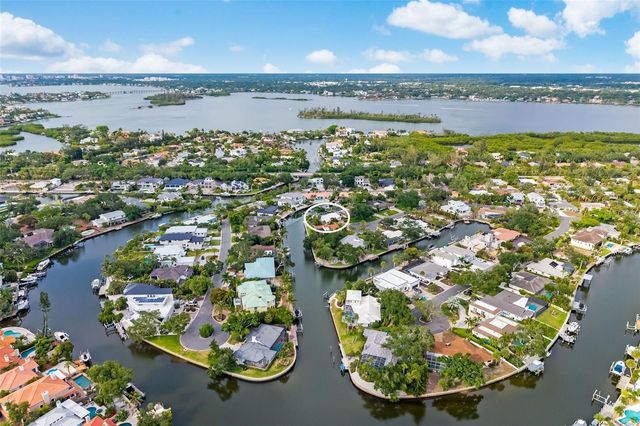 565 COMMONWEALTH PLACE, Sarasota, FL 34242