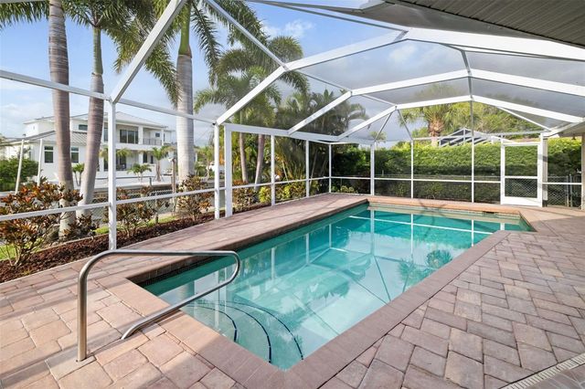 565 COMMONWEALTH PLACE, Sarasota, FL 34242