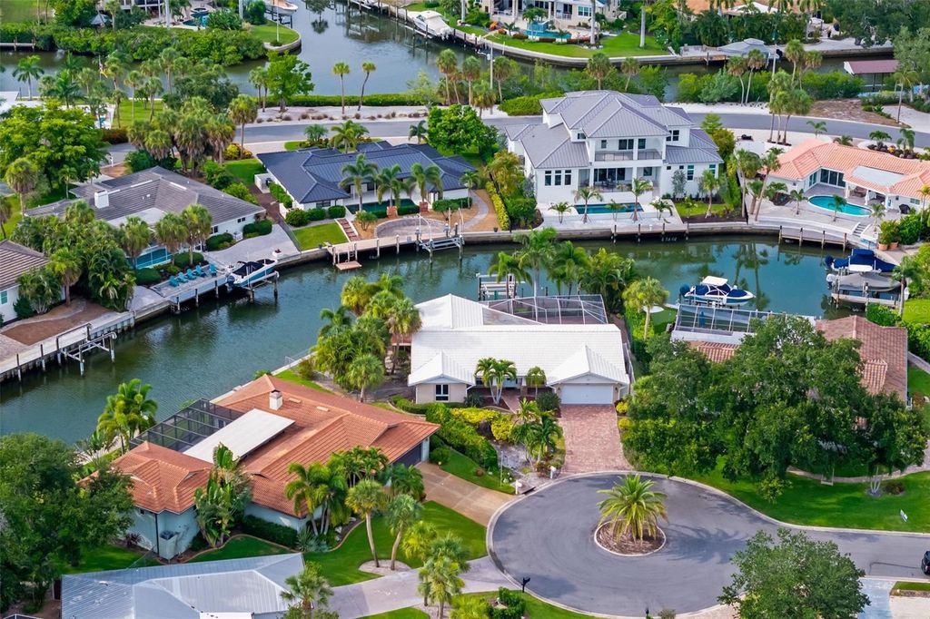 565 COMMONWEALTH PLACE, Sarasota, FL 34242