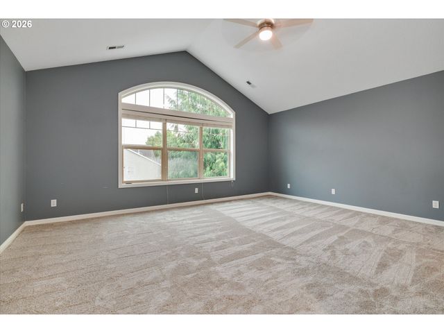 13115 Se NORMANDY Dr, Clackamas, OR 97015
