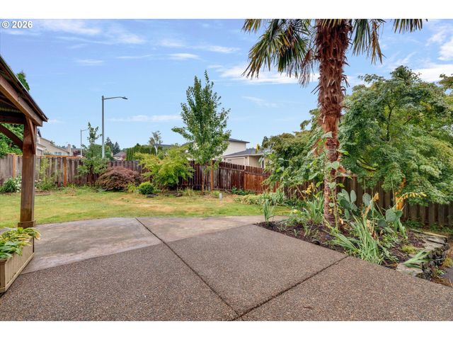 13115 Se NORMANDY Dr, Clackamas, OR 97015
