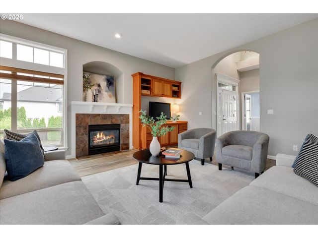 13115 Se NORMANDY Dr, Clackamas, OR 97015