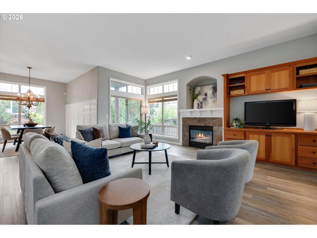 13115 Se NORMANDY Dr, Clackamas, OR 97015