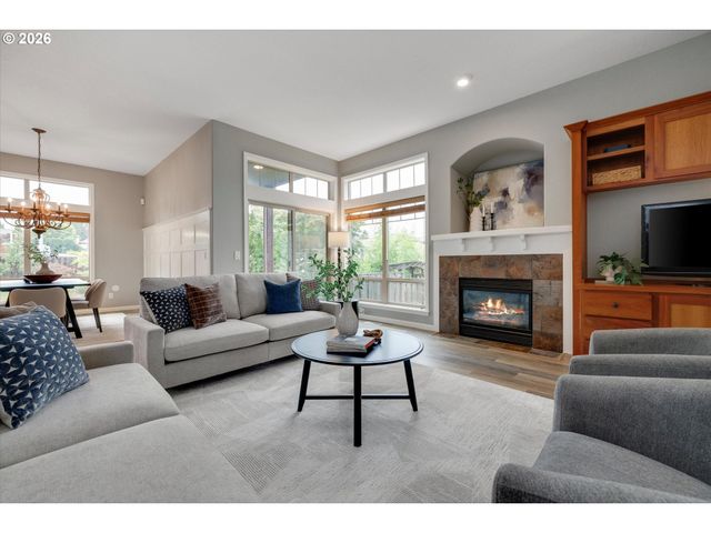 13115 Se NORMANDY Dr, Clackamas, OR 97015