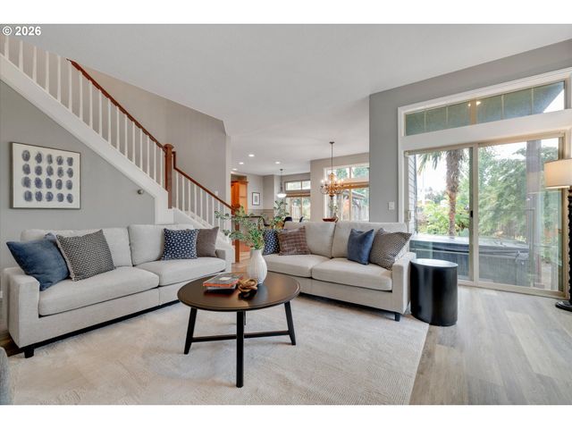 13115 Se NORMANDY Dr, Clackamas, OR 97015