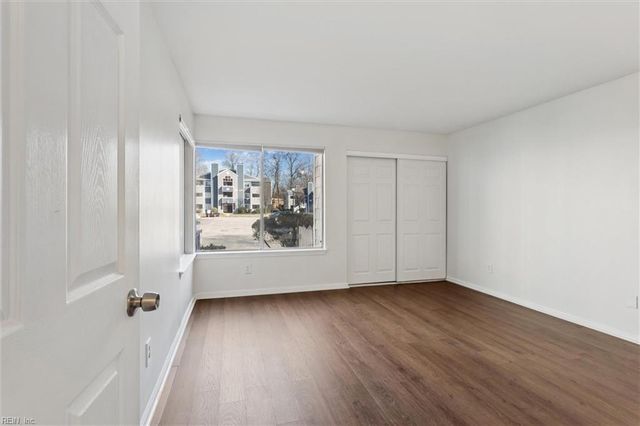 135 Nantucket PL, Newport News, VA 23606