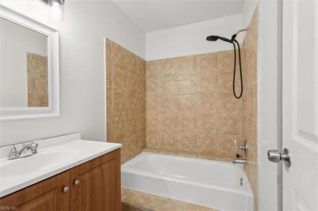 135 Nantucket PL, Newport News, VA 23606