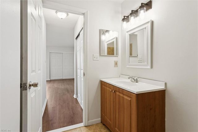 135 Nantucket PL, Newport News, VA 23606