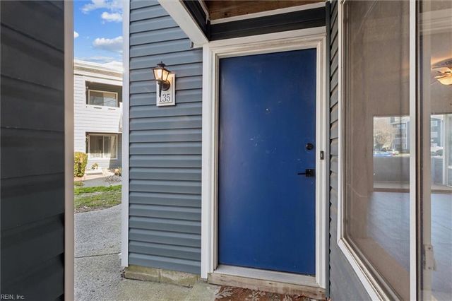 135 Nantucket PL, Newport News, VA 23606