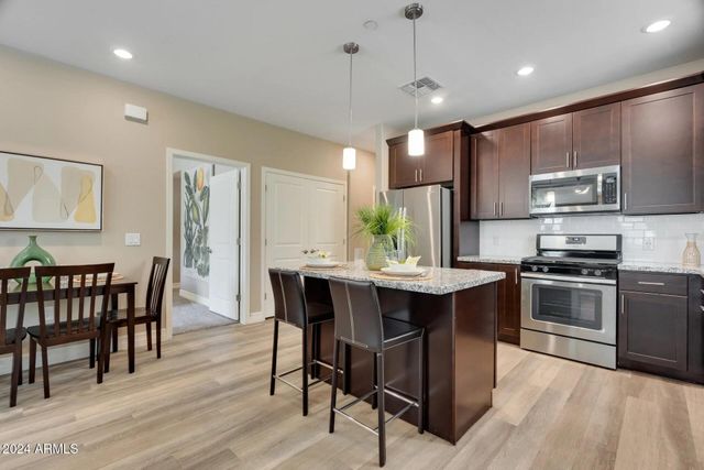 1350 S Ellsworth Road 2A, Mesa, AZ 85209