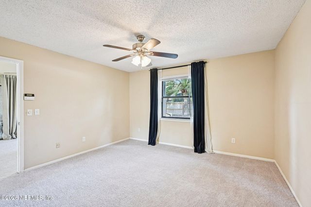 3371 DONZI Way W, Jacksonville, FL 32223