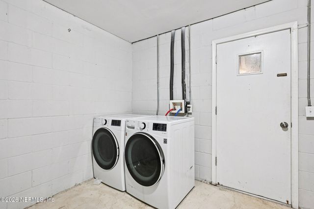 3371 DONZI Way W, Jacksonville, FL 32223