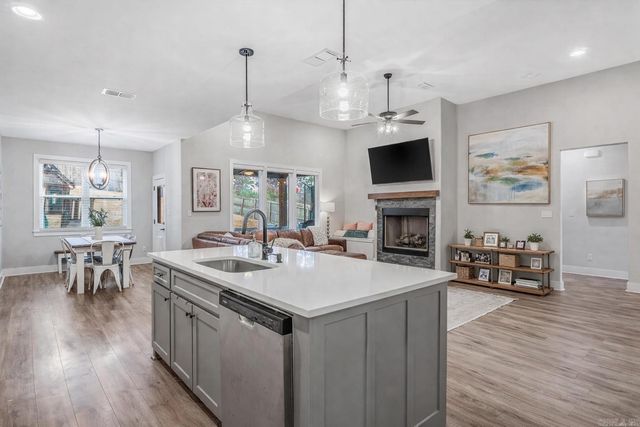 4093 Hampton Drive, Benton, AR 72019