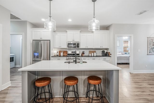 4093 Hampton Drive, Benton, AR 72019