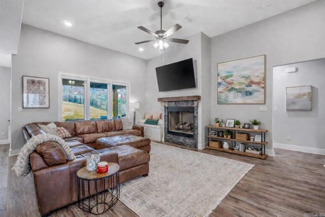 4093 Hampton Drive, Benton, AR 72019