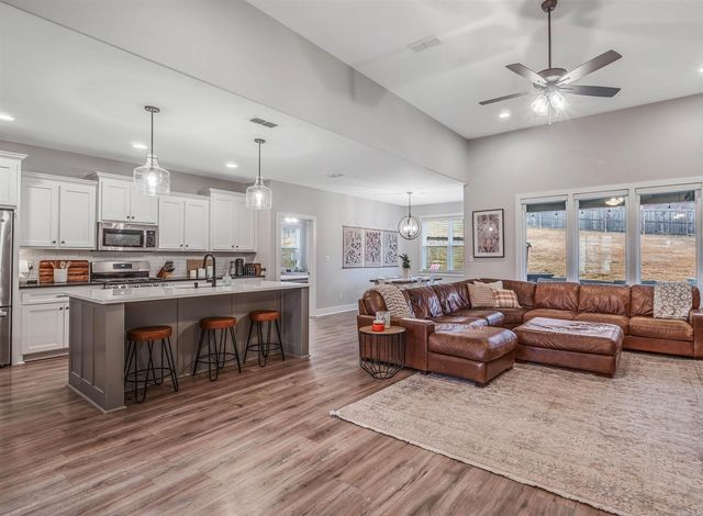 4093 Hampton Drive, Benton, AR 72019