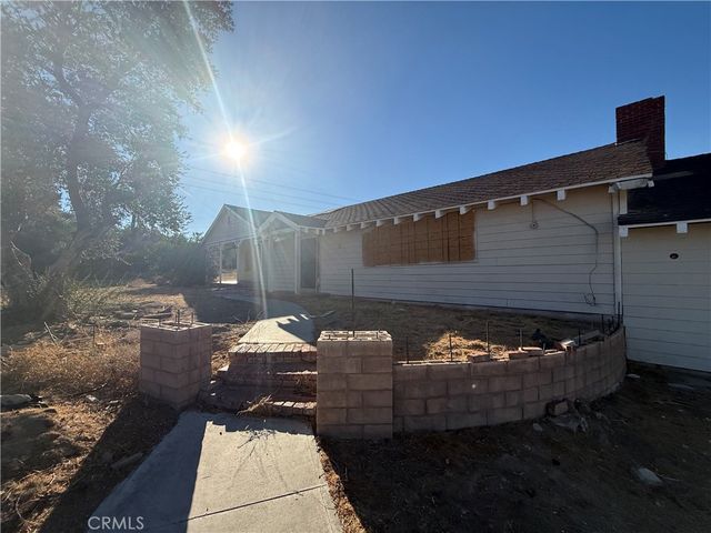 8539 W Avenue L, Lancaster, CA 93536