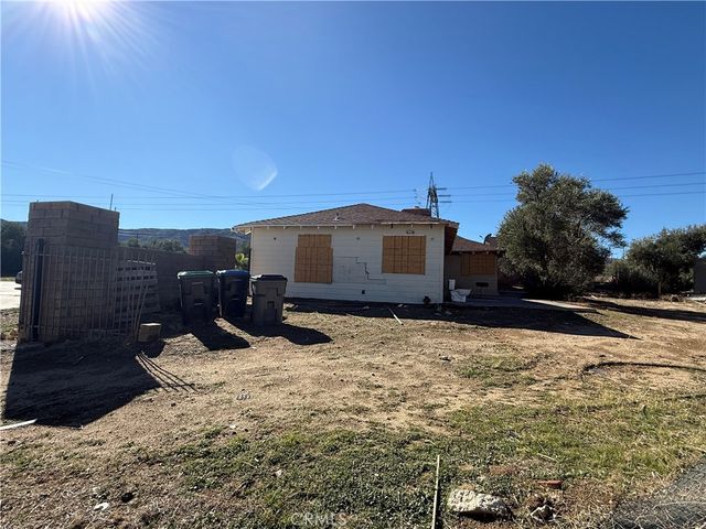 8539 W Avenue L, Lancaster, CA 93536