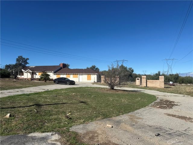 8539 W Avenue L, Lancaster, CA 93536