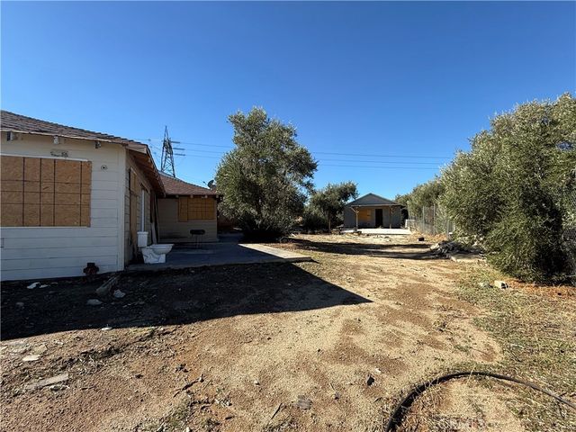 8539 W Avenue L, Lancaster, CA 93536