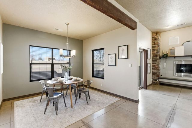 1323 Valle Lane NW, Albuquerque, NM 87107