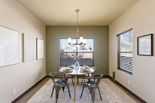 1323 Valle Lane NW, Albuquerque, NM 87107