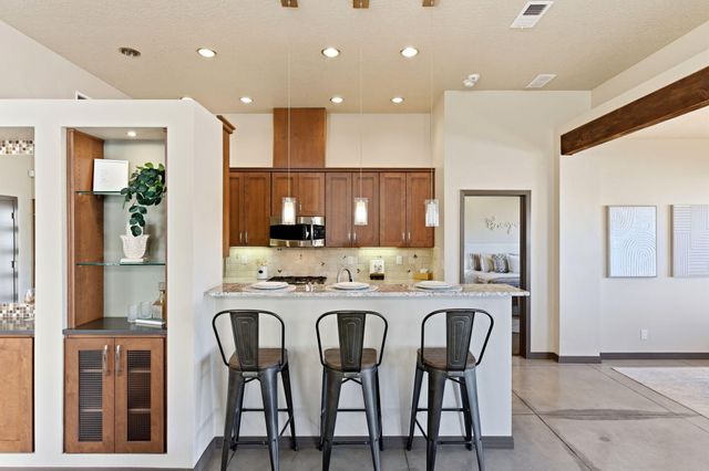 1323 Valle Lane NW, Albuquerque, NM 87107