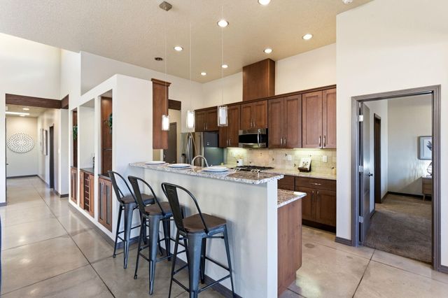 1323 Valle Lane NW, Albuquerque, NM 87107