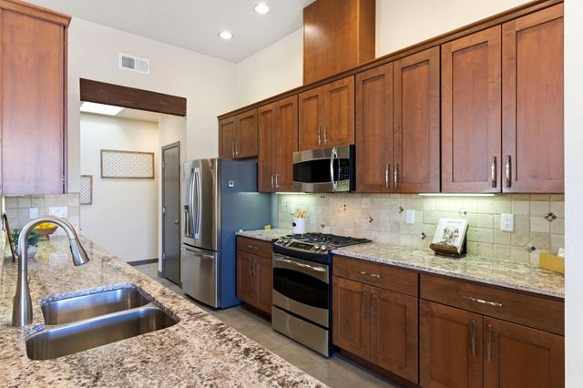 1323 Valle Lane NW, Albuquerque, NM 87107