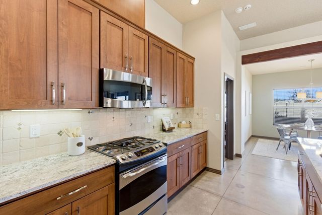 1323 Valle Lane NW, Albuquerque, NM 87107