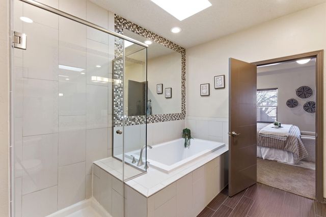 1323 Valle Lane NW, Albuquerque, NM 87107