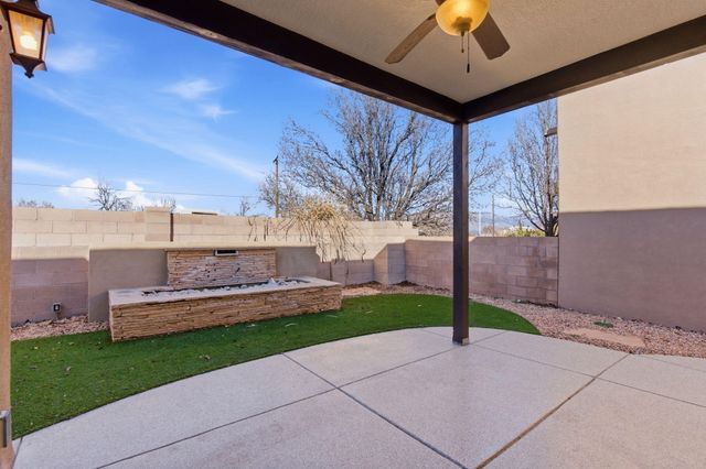 1323 Valle Lane NW, Albuquerque, NM 87107