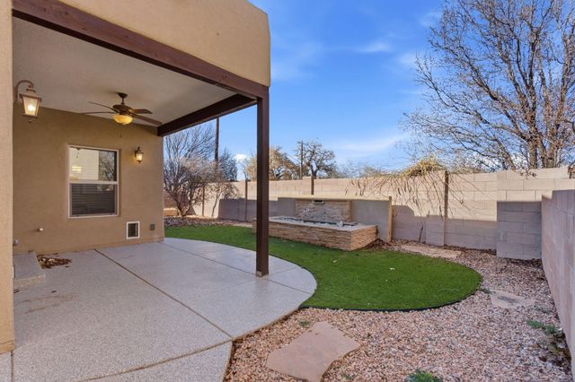 1323 Valle Lane NW, Albuquerque, NM 87107