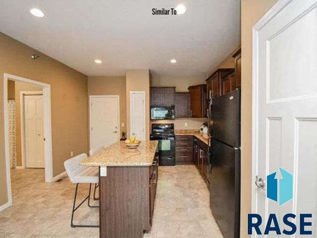 7446 S Louise Ave Ave Avenue 202, Sioux Falls, SD 57108